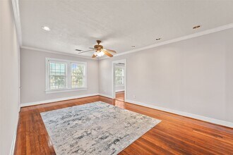 1637 Castle Ct in Houston, TX - Building Photo - Building Photo