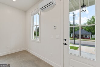 713 Jefferson St in Lagrange, GA - Building Photo - Building Photo