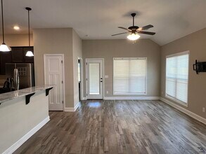 152 Hawks Rdg Trce in Byron, GA - Building Photo - Building Photo