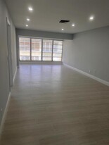 1051 Orange Ter, Unit Pines of Delray in Delray Beach, FL - Building Photo