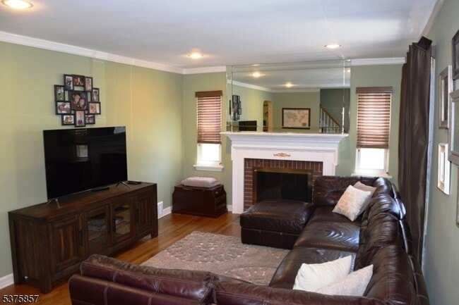 4-50 Summit Ave in Fair Lawn, NJ - Building Photo - Building Photo