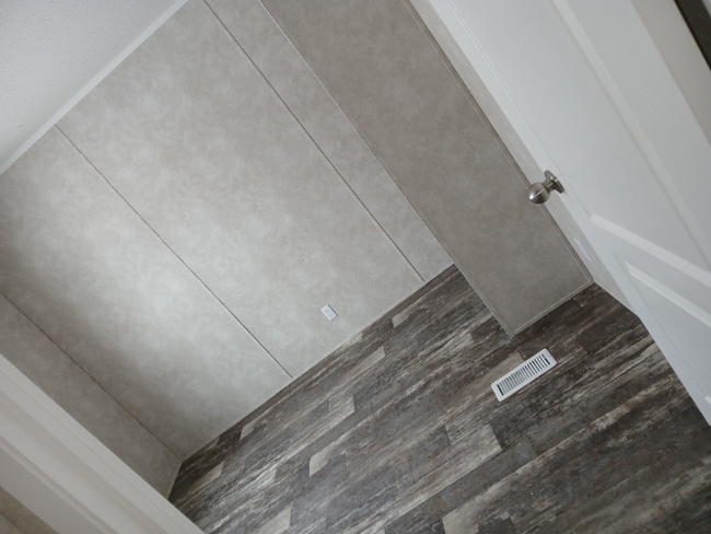 109 Pelican Dr in La Fontaine, IN - Building Photo - Building Photo