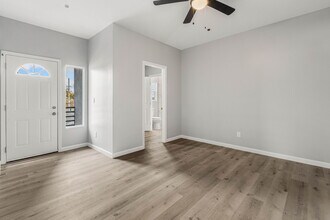 2086 Kearney Ave in San Diego, CA - Building Photo - Building Photo
