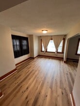 1106 Arthur Ave in Des Moines, IA - Building Photo - Building Photo