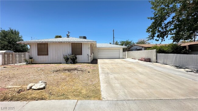 property at 2828 Merritt Ave