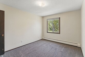 1167 N Shore Dr in Forest Lake, MN - Building Photo - Building Photo