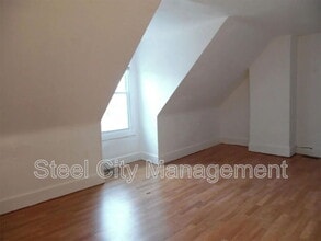 12 Cuyler Ave in Jeannette, PA - Building Photo - Building Photo