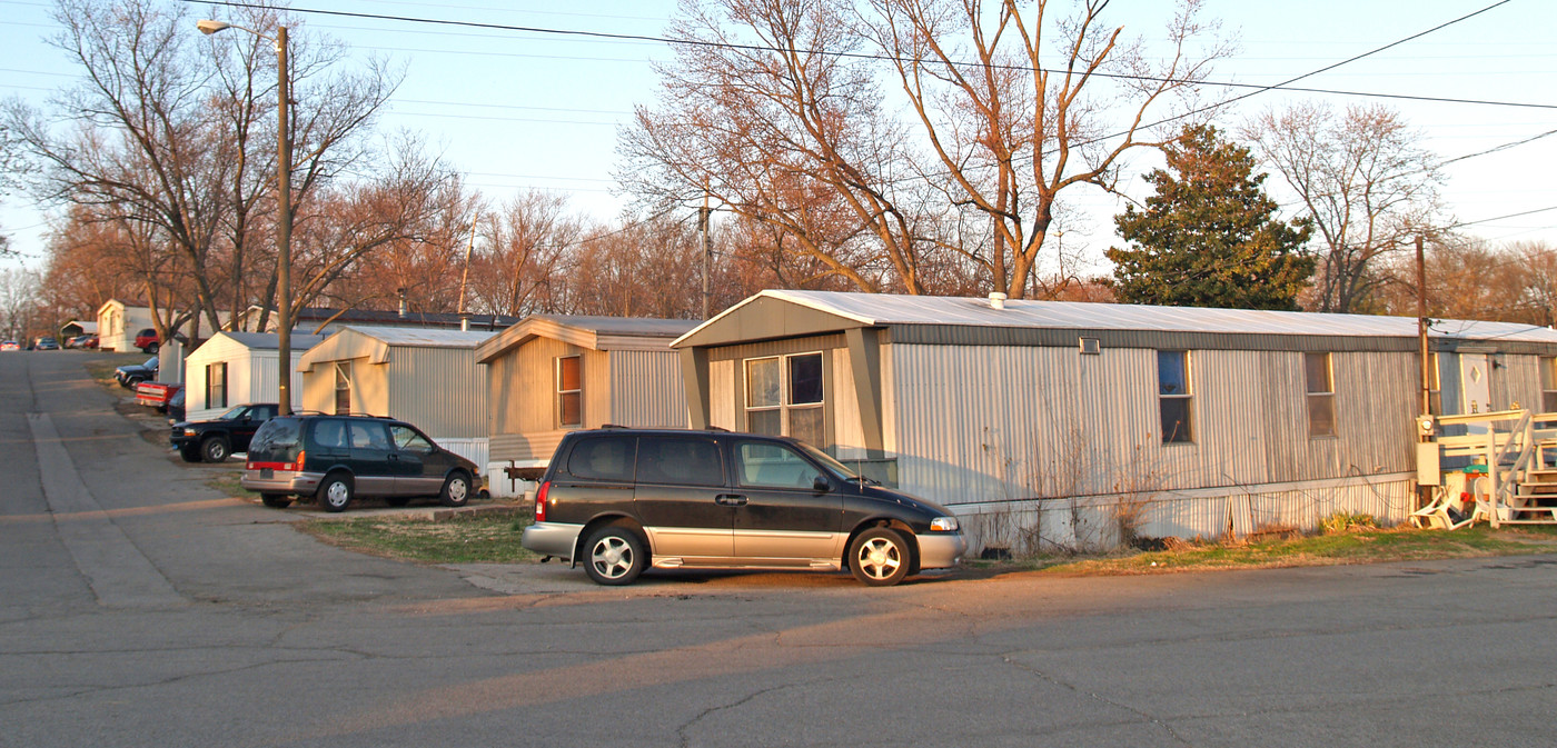 Holiday Village Tennessee in Nashville, TN - Building Photo