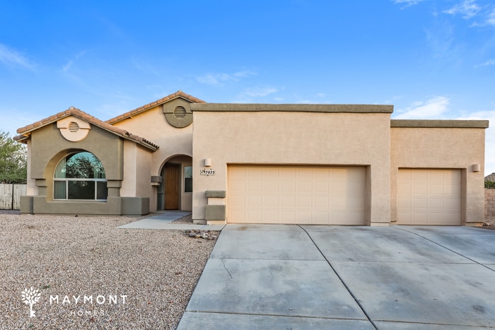 7825 W Freedom Eagle Dr in Tucson, AZ - Building Photo