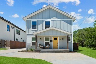 2728 Livingston Ave in Fort Worth, TX - Building Photo