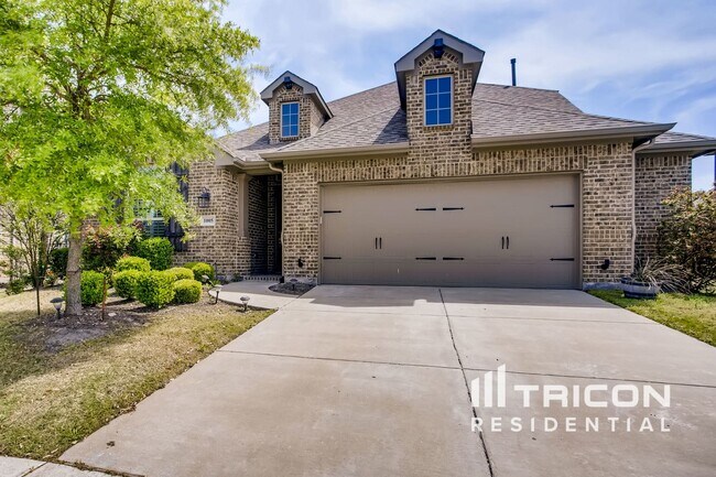 1005 Cadbury Ln in Forney, TX - Foto de edificio - Building Photo