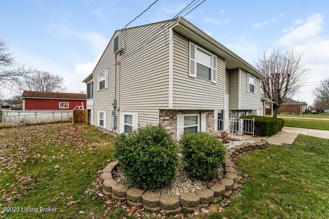 11305 Angelina Rd in Louisville, KY - Building Photo - Building Photo