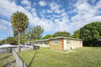 4008-4018 NW 5th Ave in Fort Lauderdale, FL - Building Photo - Building Photo