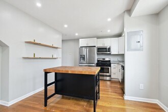 429 18th St NE in Washington, DC - Building Photo - Building Photo