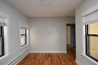 811 Elm St, Unit J03W in Winnetka, IL - Foto de edificio - Building Photo