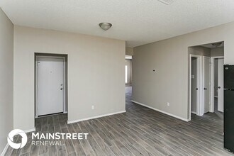 6736 Bighorn Ridge in Arlington, TX - Foto de edificio - Building Photo