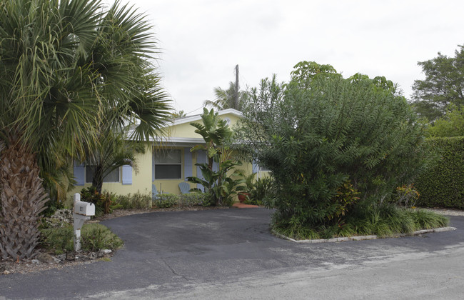 921 Mckee Ln in Delray Beach, FL - Building Photo - Building Photo