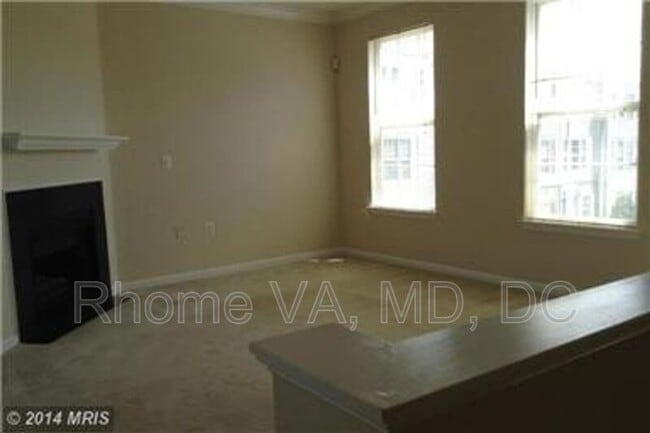 21809 Jarvis Square in Ashburn, VA - Building Photo - Building Photo