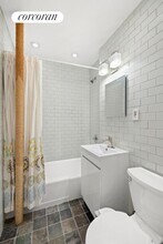 283 E 4th St in New York, NY - Building Photo - Building Photo