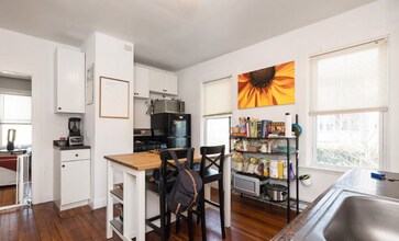 196 Hampshire St in Cambridge, MA - Foto de edificio - Building Photo