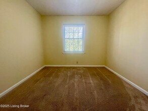 2214 Sherwood Ave in Louisville, KY - Building Photo - Building Photo