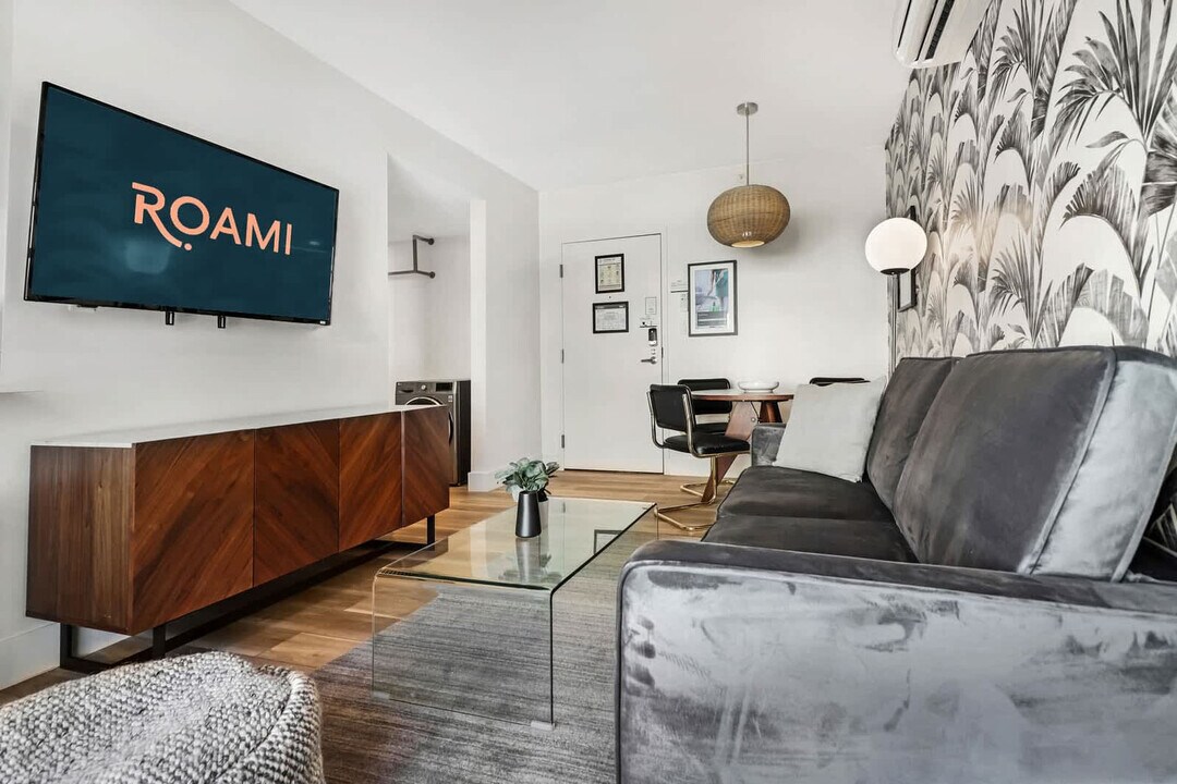 4025 Indian Creek Dr in Miami Beach, FL - Foto de edificio