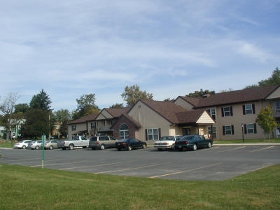 Eastview Gardens in Minoa, NY - Building Photo