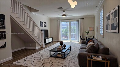 1877 Salerno Cir in Weston, FL - Building Photo - Building Photo