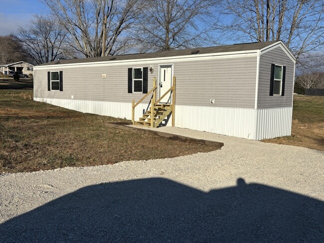 property at 27 Shafter Shepola Rd