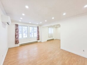 556 Capilano Crescent in Oshawa, ON - Building Photo - Building Photo