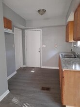 5107 Agnes Ave in Kansas City, MO - Building Photo - Building Photo