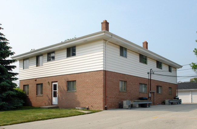 Golf Manor in Racine, WI - Foto de edificio - Building Photo