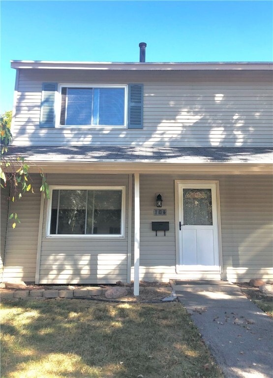 property at 104 Norwich Dr