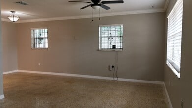 2830 NW 209th Terrace, Unit house in Miami Gardens, FL - Building Photo - Building Photo