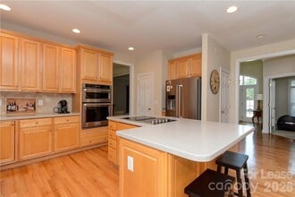 10306 Gunnison Ln in Charlotte, NC - Building Photo - Building Photo