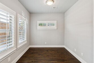 4226 Roseland Ave in Dallas, TX - Building Photo - Building Photo