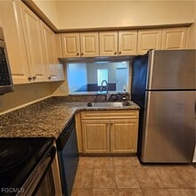 8423 Bernwood Cove Loop in Ft. Myers, FL - Building Photo - Building Photo