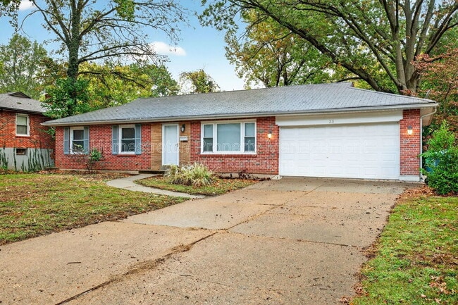 23 Colchester Dr in Ferguson, MO - Building Photo - Building Photo