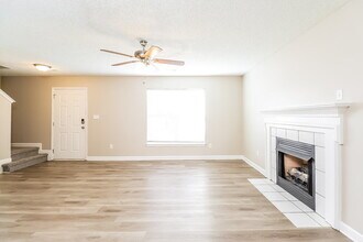 4834 Hopewood Ln in Charlotte, NC - Foto de edificio - Building Photo