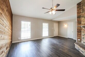 454 Kenya St in Cedar Hill, TX - Building Photo - Building Photo