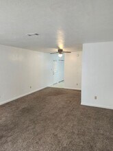1872 Darryl Dr in Tallahassee, FL - Building Photo - Building Photo