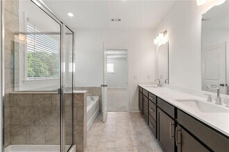8715 Chesford Grv in Ball Ground, GA - Building Photo - Building Photo