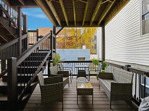 162 Griffith St, Unit 2 in Jersey City, NJ - Foto de edificio - Building Photo