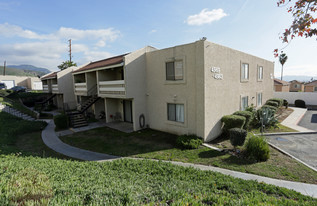 4985-4991 N Sierra Way Apartments