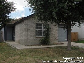 10128 Sunset Pl in San Antonio, TX - Building Photo