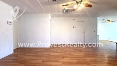 19201 Danbury Ave in Hesperia, CA - Building Photo - Building Photo