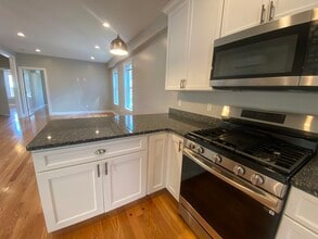 17 Maywood St, Unit 3 in Boston, MA - Building Photo - Building Photo