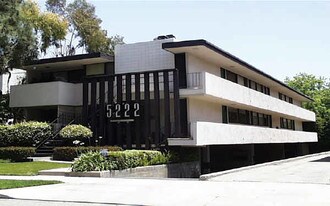 5222 Bellingham Ave in Valley Village, CA - Building Photo