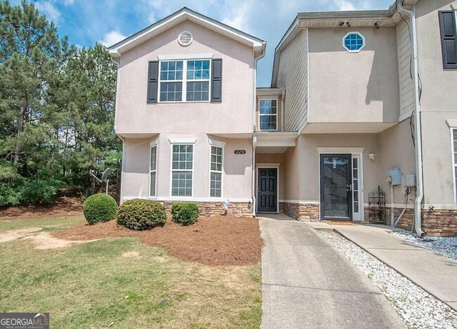 653 Georgetown Ln