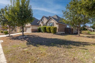 8727 Hideout Bnd in San Antonio, TX - Building Photo - Building Photo